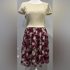 Speechless Dress W/Off-White/Cream Top, Burgundy Floral Print Skirt Size 7